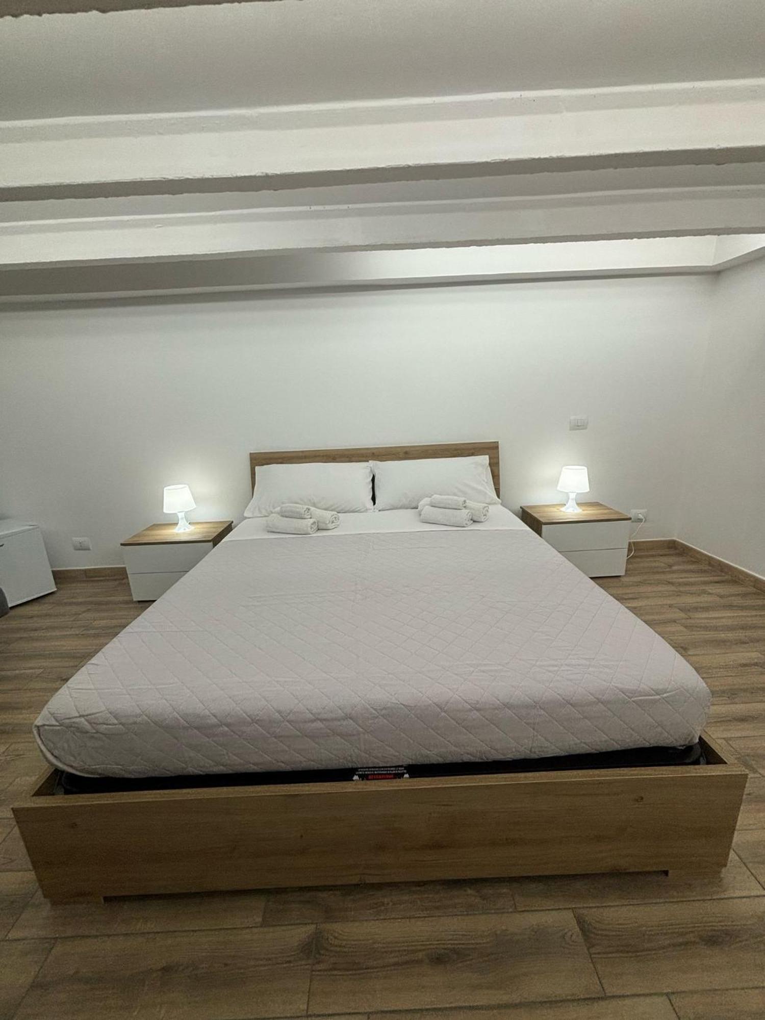 לינה וארוחת בוקר נטונו Carmen'S House מראה חיצוני תמונה